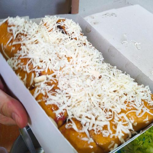 21 Restoran Roti Bakar Keju Paling Enak di Tomohon
