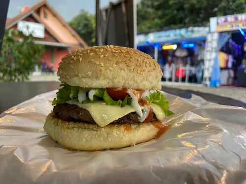 Lyka-Lyque Smash Burger, Semplak, Jl. Raya Semplak No. 52 Bogor, Abdhika Dellyque Soetardja