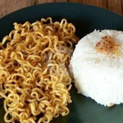 30 Tempat Makan Nasi Mie Goreng Termurah di Surabaya