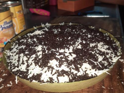 Martabak Aneka Rasa Foodmks, Nurlia
