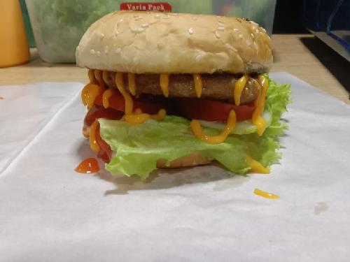 Lazarus burger, Slamet Rahardjo