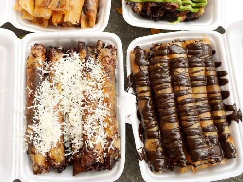 Pisang Aroma Dek Sisil, Sofinah