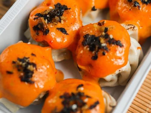Salmonese Super Bunbun, Sharrah Ayu Permatasari