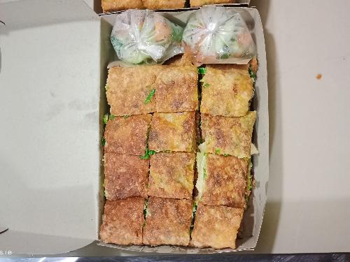 Martabak Menanti Rasa, Raya Bojong