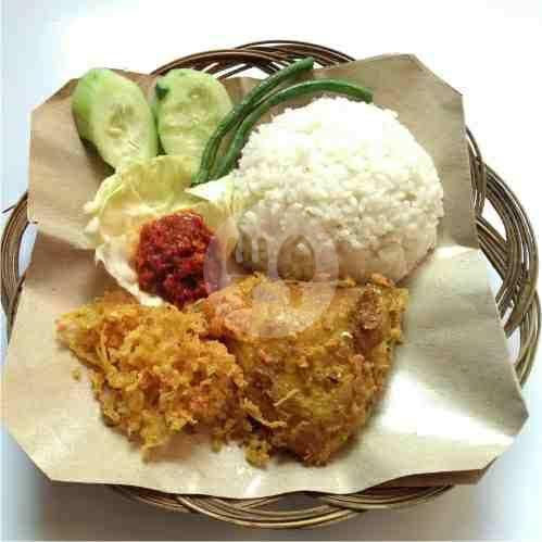 15 Restoran Nasi Ayam Kremes Paha Atas Terlezat