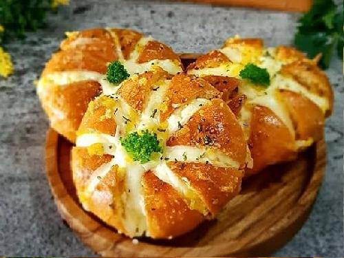Berliana Cake, Porong, Berliana Indrianti Priyanto