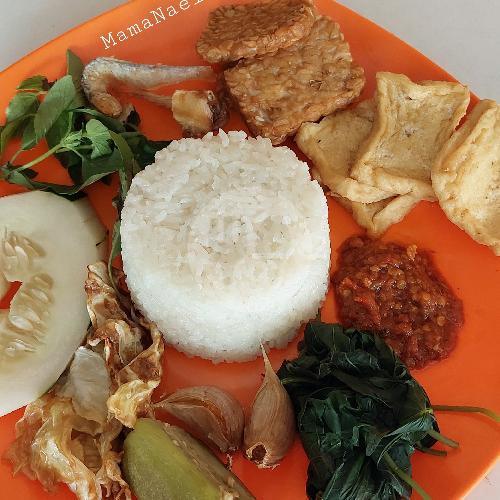 18 Resto Sambelan Tahu Tempe Terenak di Surabaya