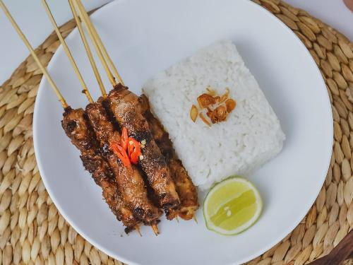 Sate Ayam Rajakwesi, Malang Town Square, Malang, Agustinus Runa