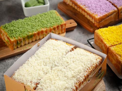 Roti Bakar Nusantara Sinduadi, Indomaret Hybrid Sinduadi, Ina Alaila Saidah