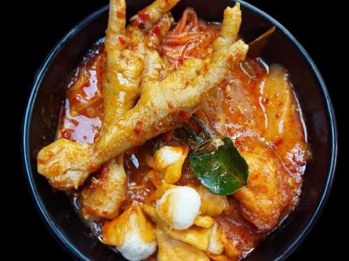Kedai Nikmat Afifah, Gg Sewot No B6, Umi Syarifah