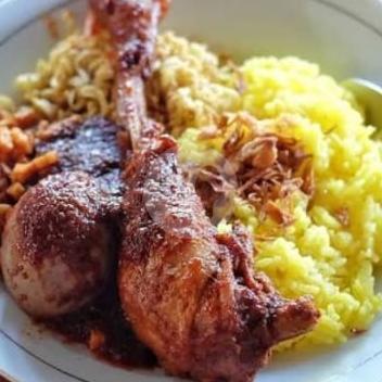 22 Restoran Nasi Kuning Telor Paling Enak di Banjarmasin