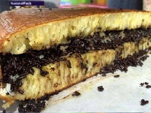 Martabak dan Terang Bulan Arul Jaya, Maisaroh