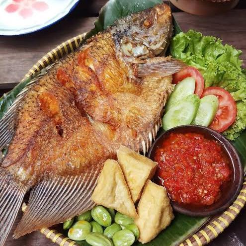 19 Rumah Makan Ikan Gurami Goreng Favorit di Jakarta