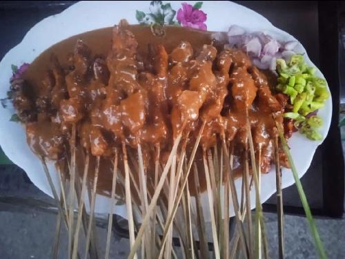 Sate Ayam Madura Bang Anton, Jl.Kunden Raya,Rt08/Rw01, Mohammad Anton