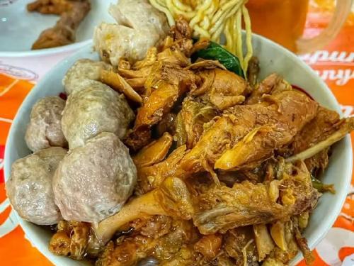 Rumah Pisang Geprek Dan Salad Buah Mba Ika Cibubur