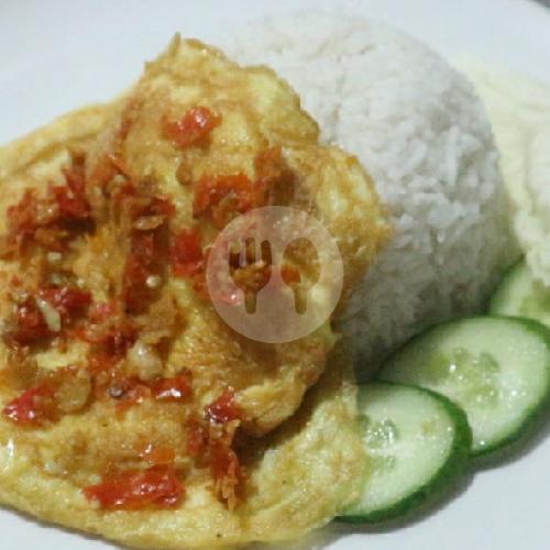 24 Tempat Makan Nasi Telor Dadar Sambal Termurah