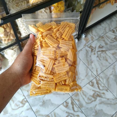 16 Tempat Makan Ciki Keju Terfavorit di Jakarta