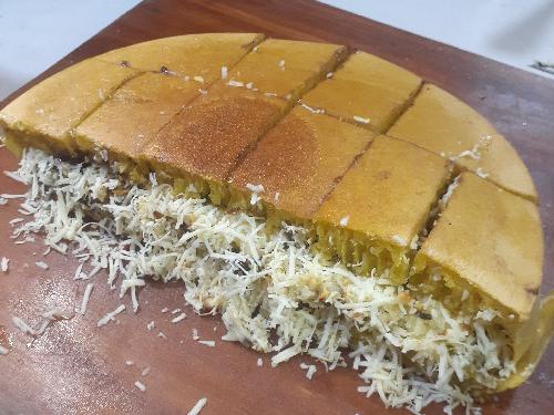 Martaabak Dan Terang Bulan Malabar, Endang Luluk Laidah