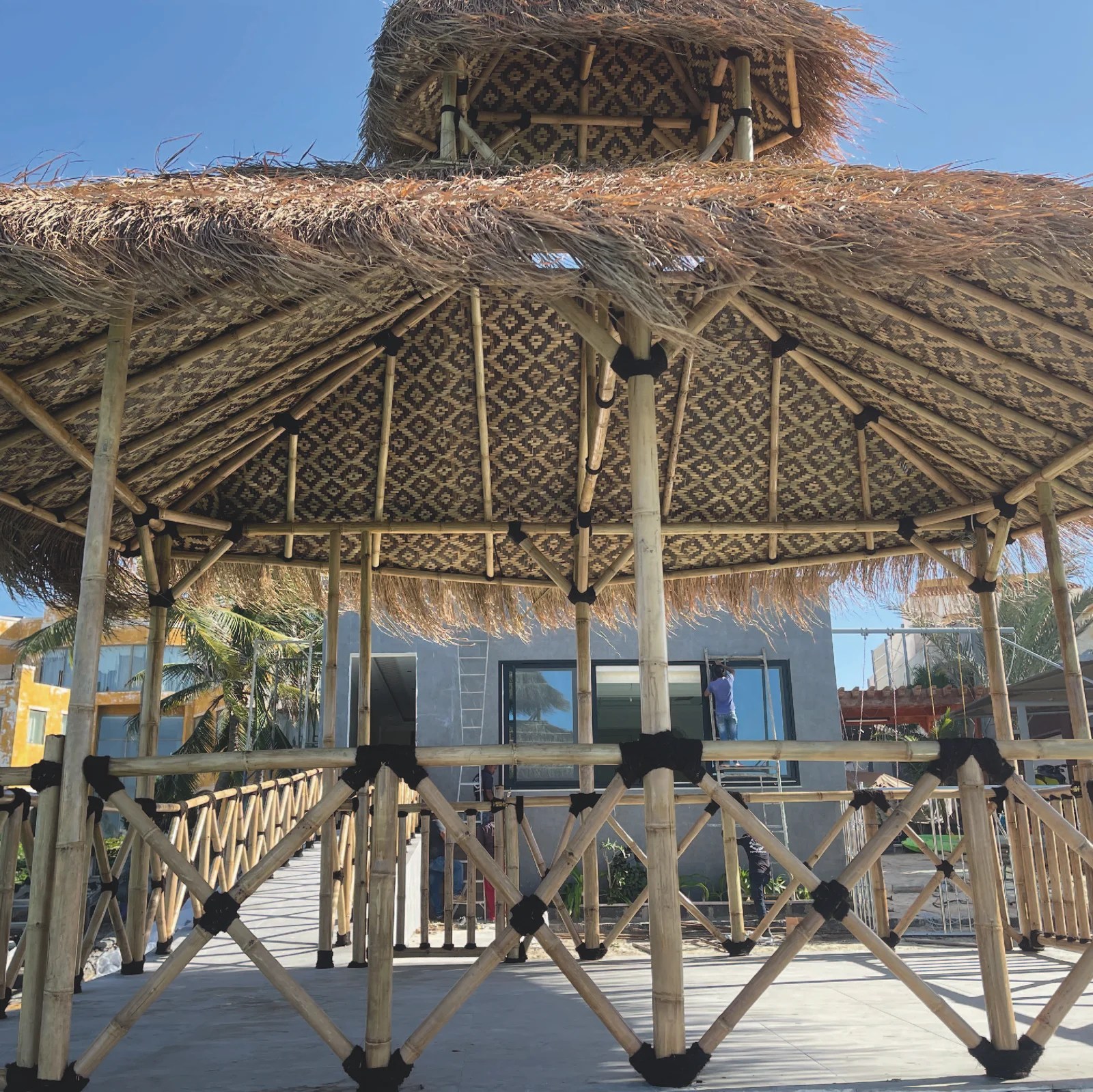 تركيب مظلات خيزران