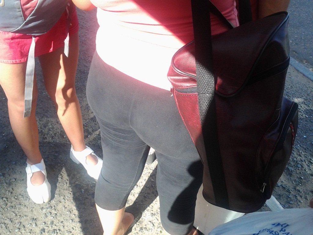 Bolivianas y Bolivianitas 8 (Todo queda en Familia) - Poringa!