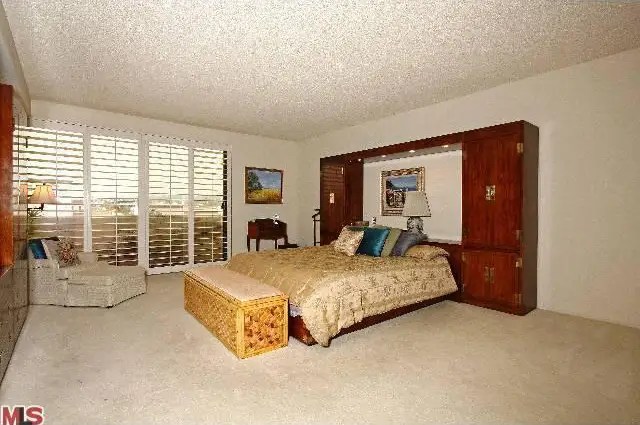 Penthouse Conrad Brown - Minimal Photos - Professional 8K Collection