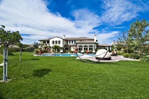 Justin Bieber Buys 6 Million Mansion - Full HD Colorful Pictures for Desktop