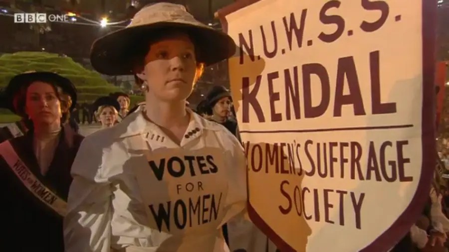 The Strangest Moments From The Olympic Opening Ceremony - Premium Dark Design Gallery - 4K