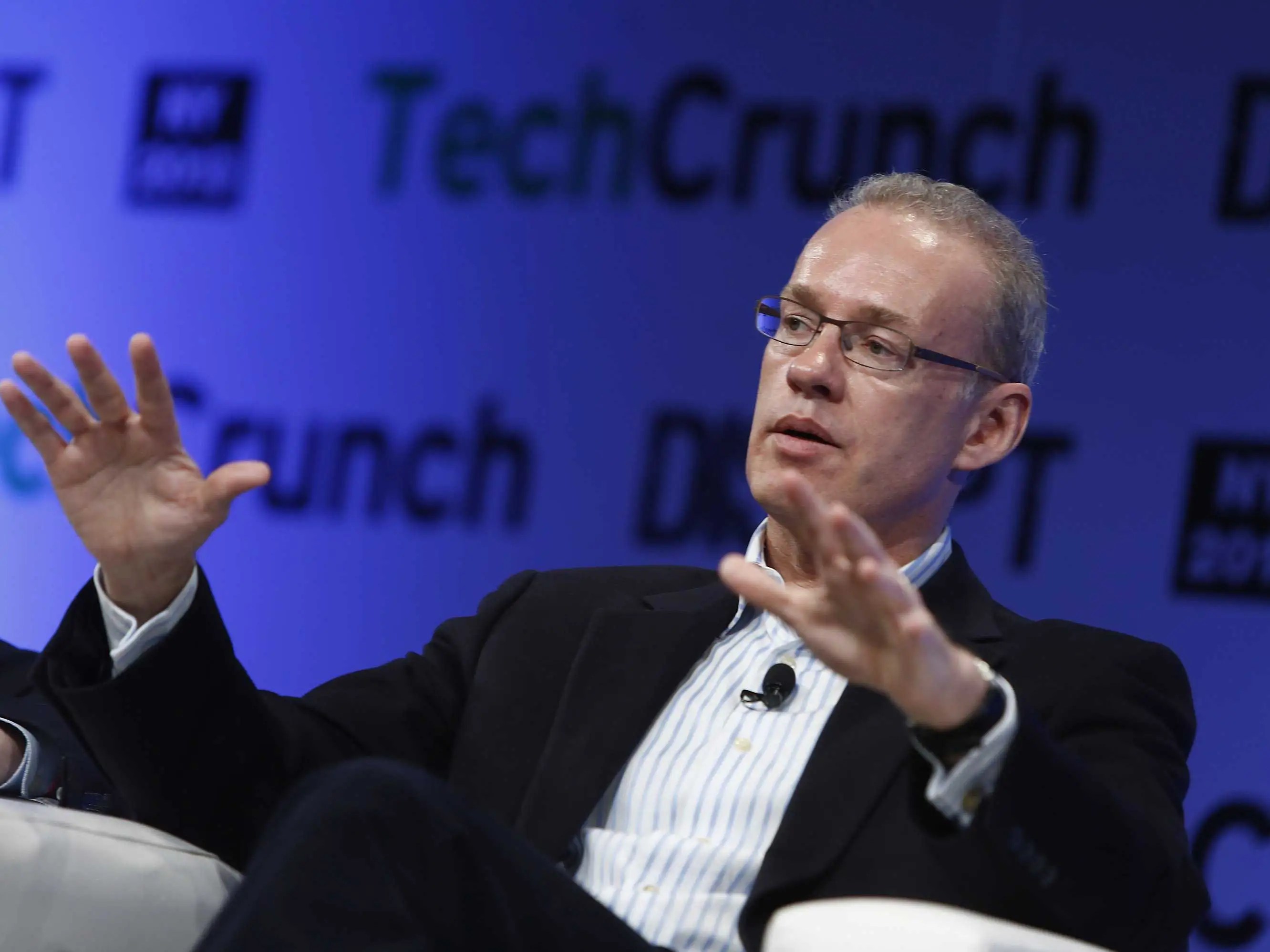 Startups With Billion Dollar Valuations Business Insider - Premium Minimal Background Gallery - HD