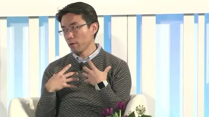 David Eun Crowdfund Insider - Gradient Design Collection - Desktop Quality