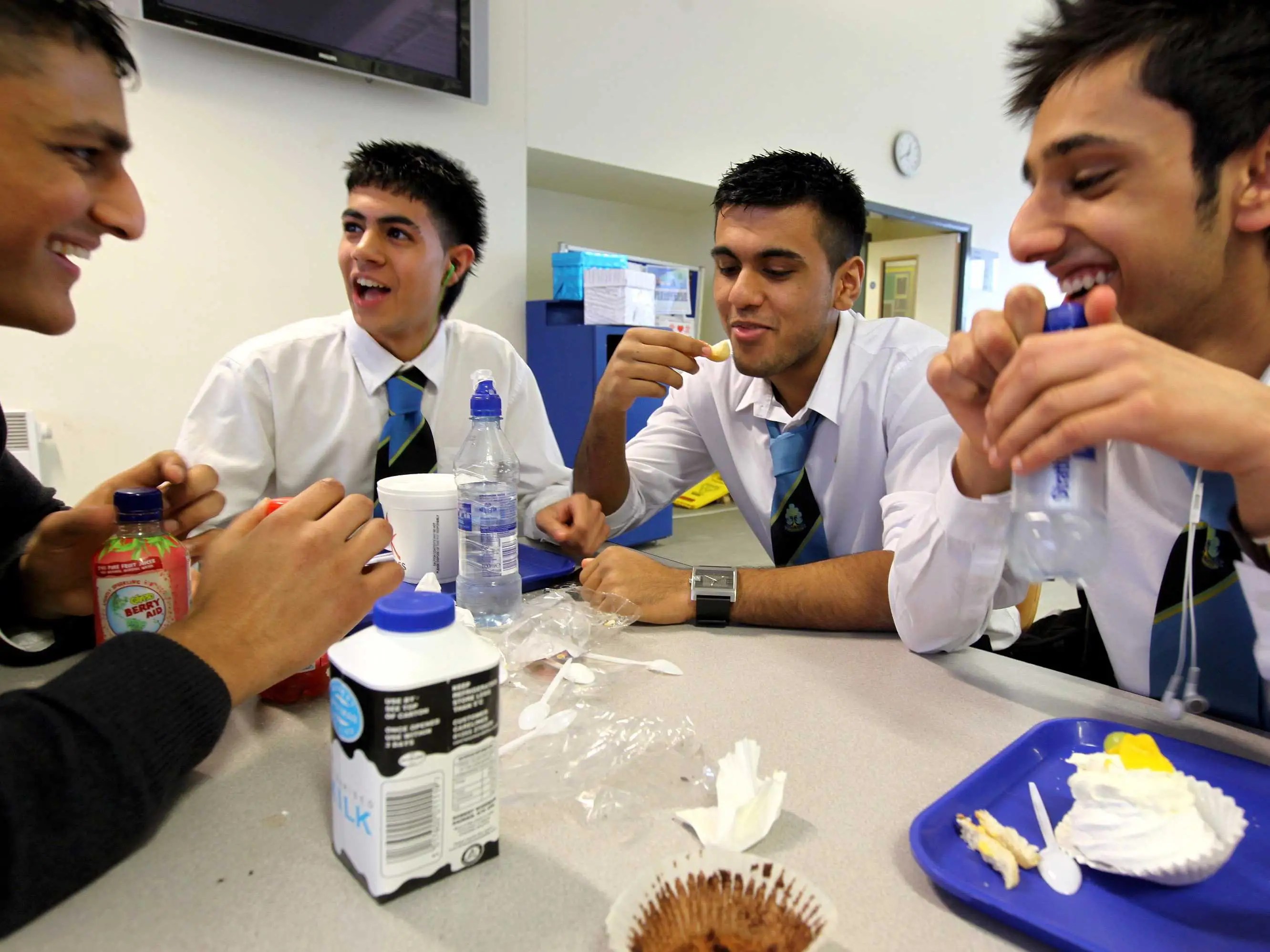 9 Tricks To Instantly Become More Charismatic Infographic - Vintage Image Collection - 8K Quality