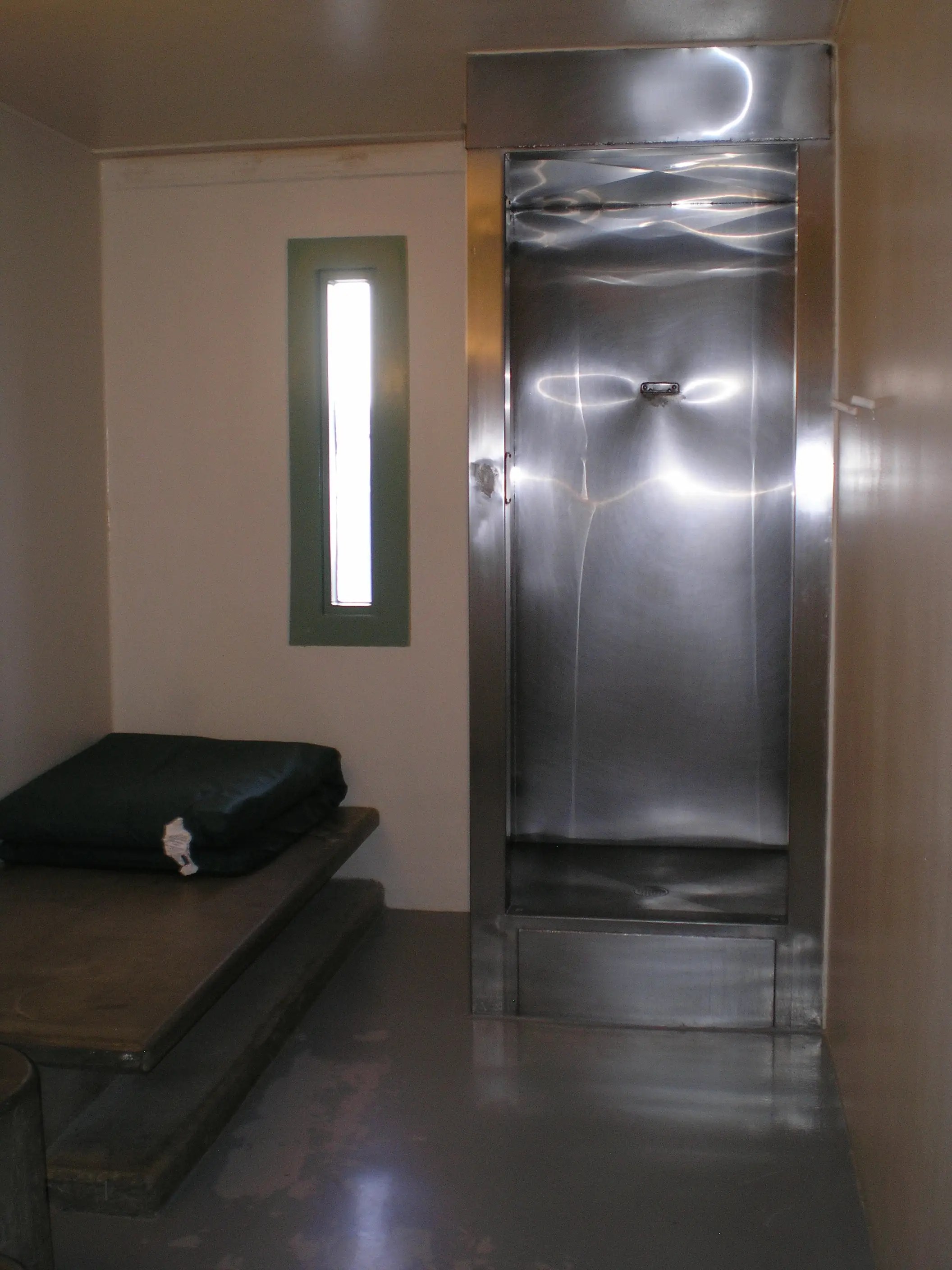 Adx Florence Prison Pictures Photos Of Adx America S Toughest Prison - Premium Dark Wallpaper Gallery - Mobile