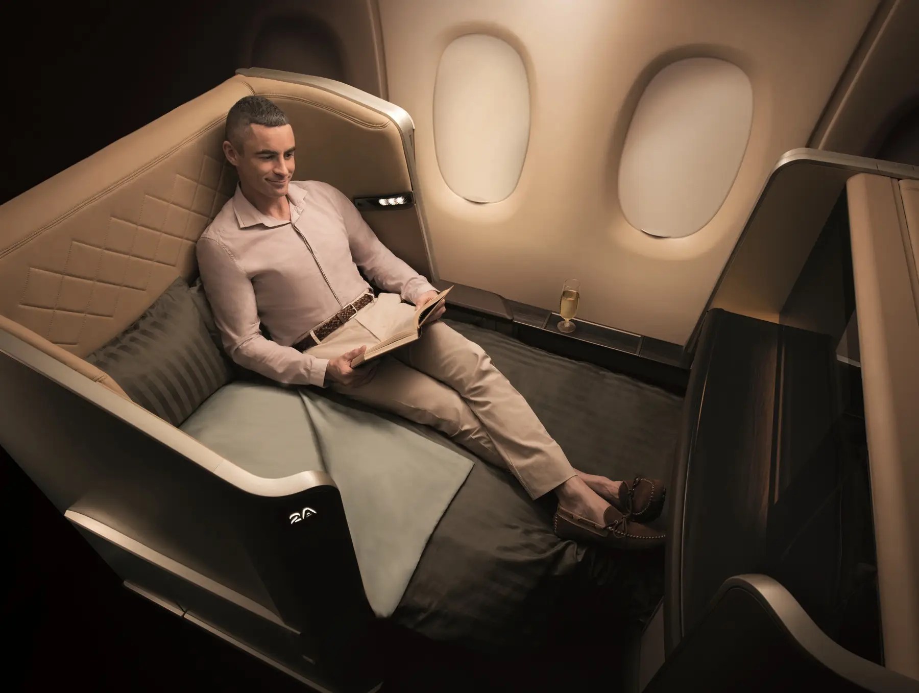 9 Most Luxurious First Class Cabins Business Insider - Premium Light Pattern Gallery - Mobile