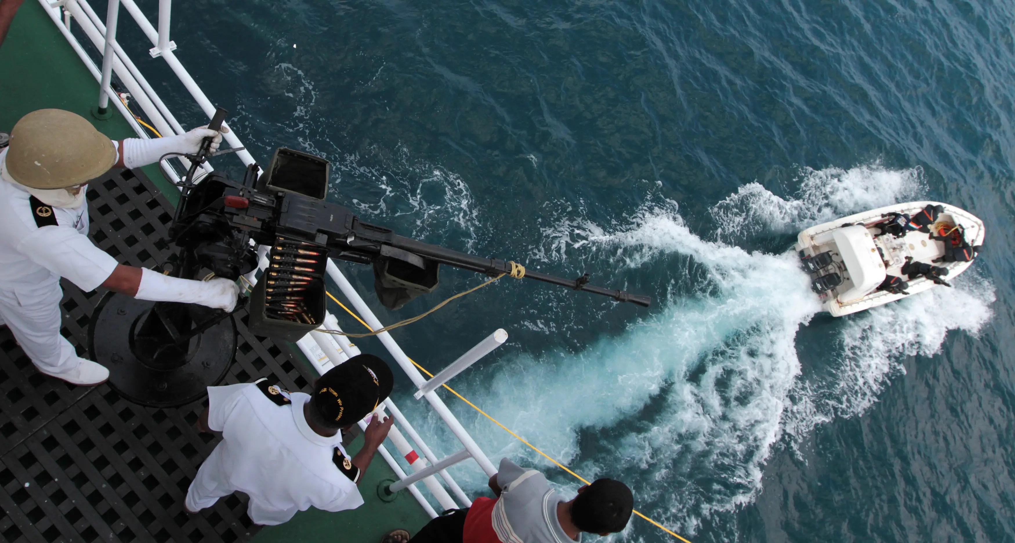 Pirates Attack Youtube - Premium 8K Mountain Photos | Free Download