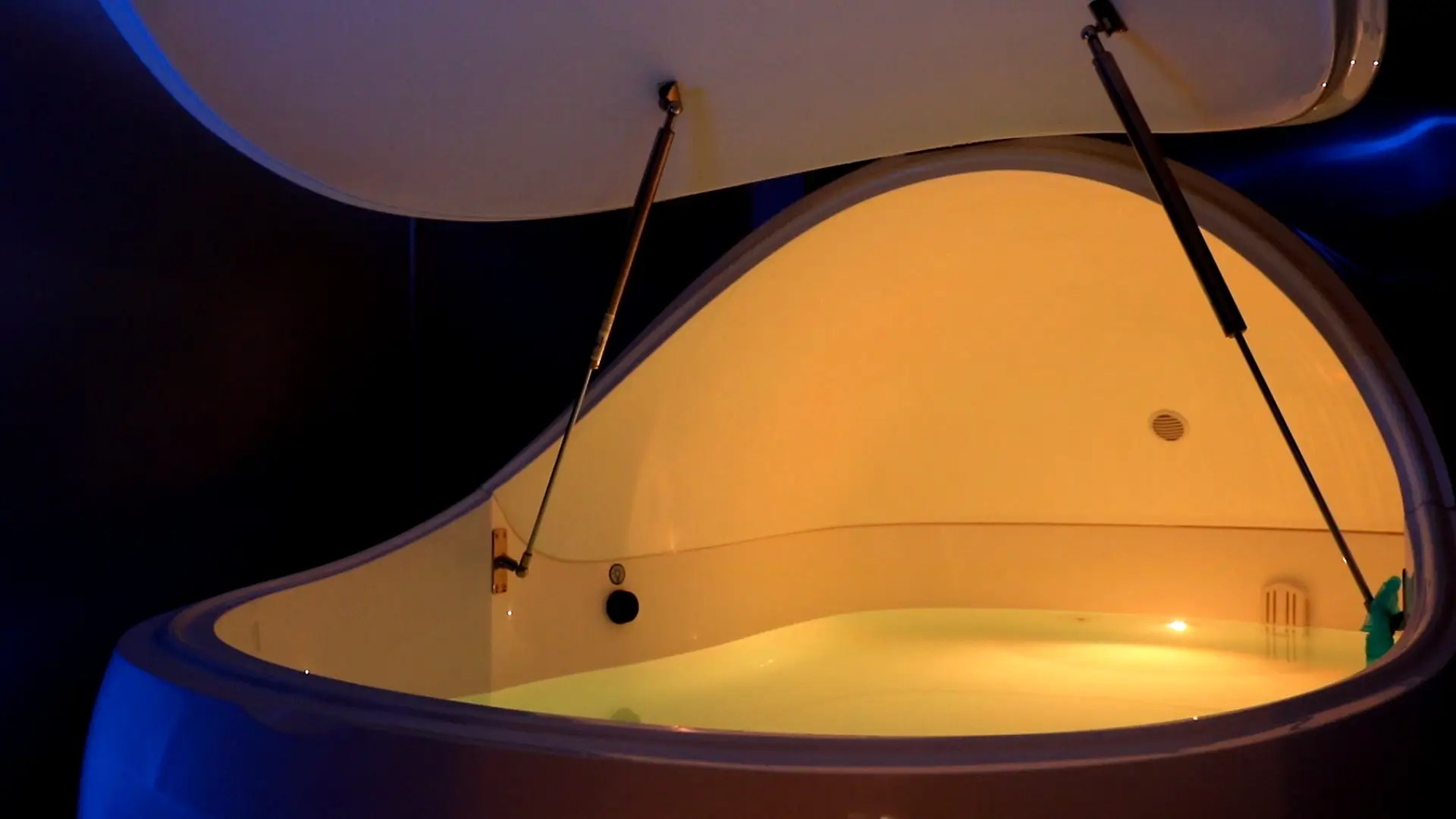 Floatation Therapy Sensory Deprivation - Modern Mountain Texture - HD