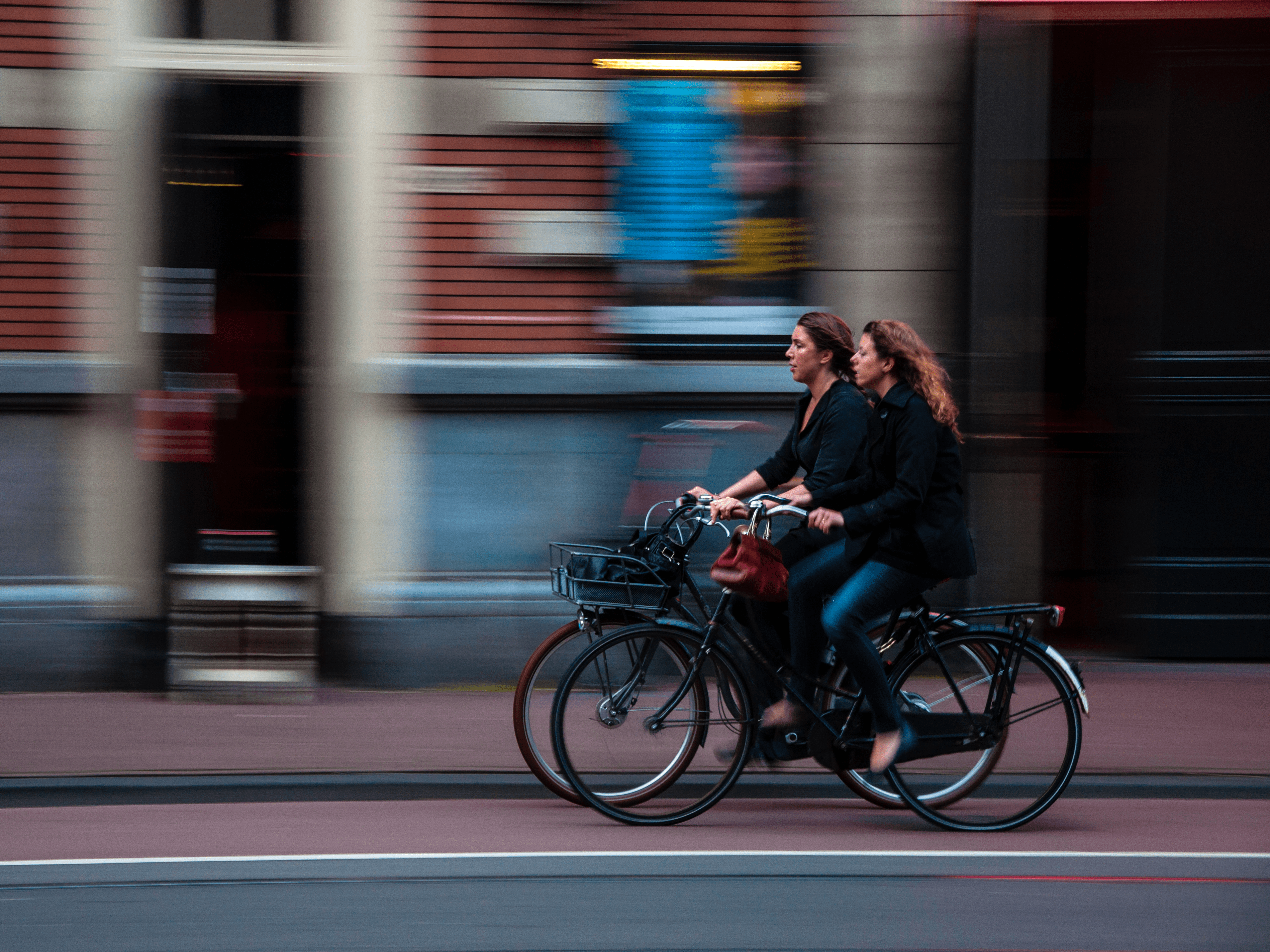 6 Fun Spring Date Ideas - Abstract Art Collection - Desktop Quality