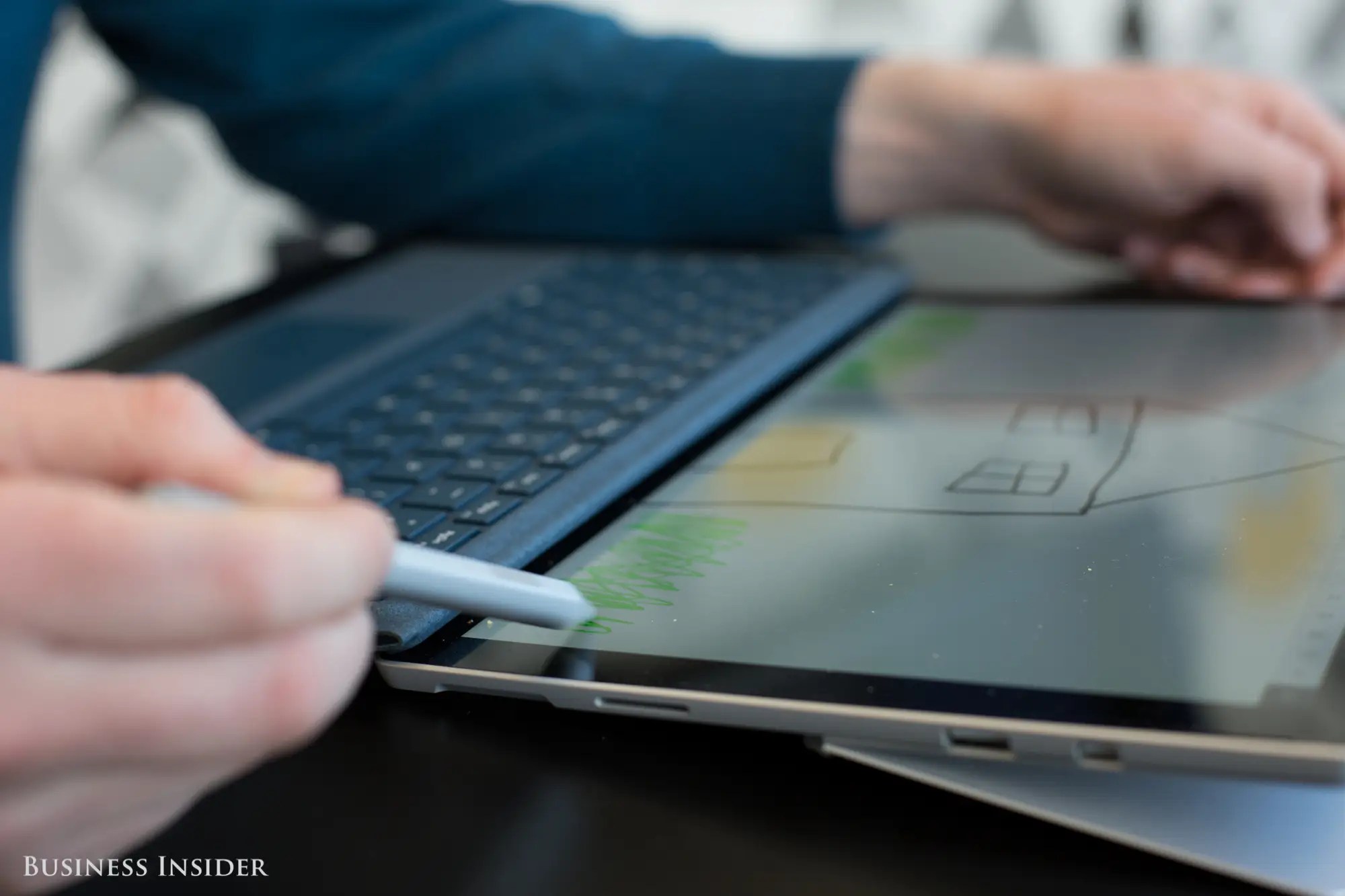 Microsoft Surface Pro Vs Surface Laptop Comparison Features Specs - Premium Space Design Gallery - Retina