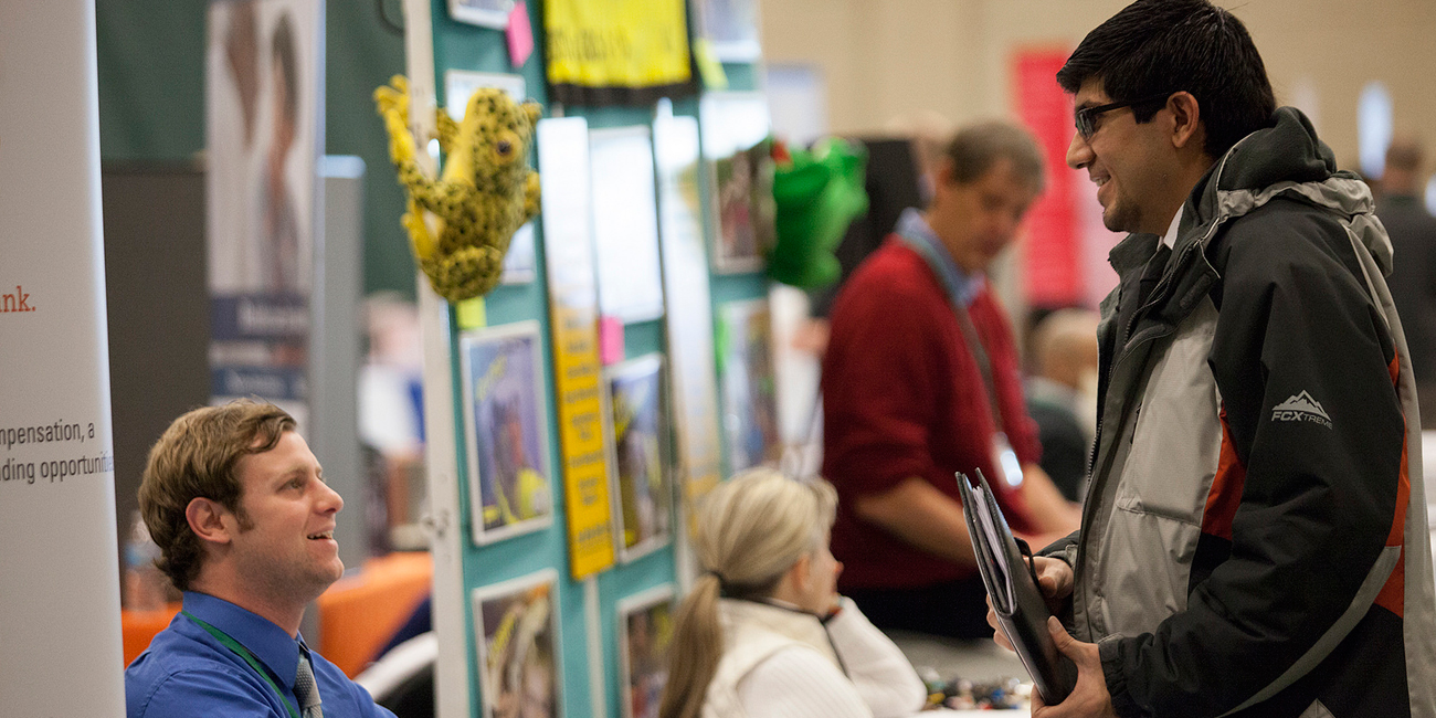 Smart Questions To Ask At The End Of A Job Interview Business Insider - Download Gorgeous Abstract Picture | 8K