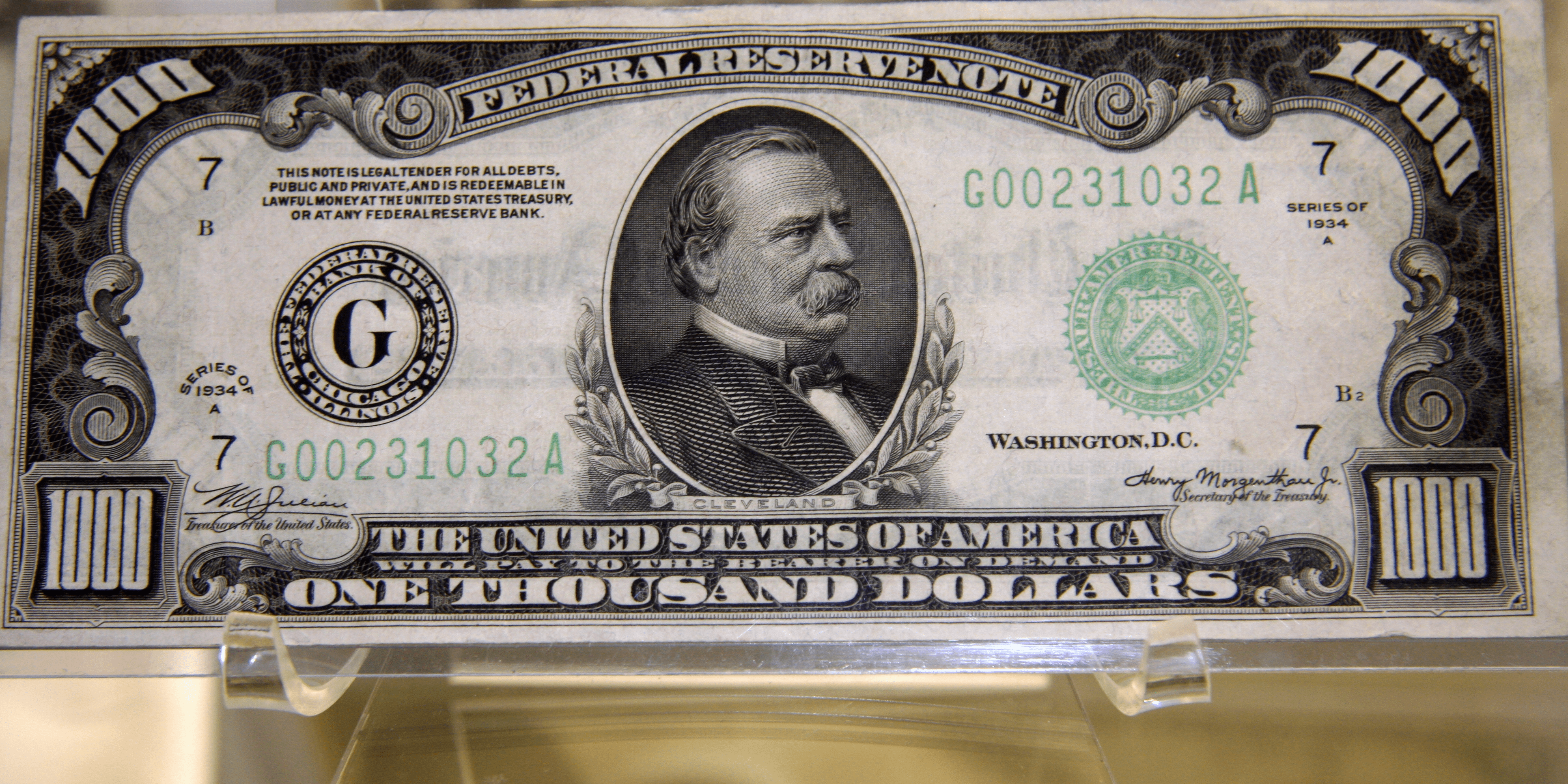 Today it's easier than ever to learn the conversion rates of international money thanks to online calculators. Here's Why We Stopped Using $1,000 Bills