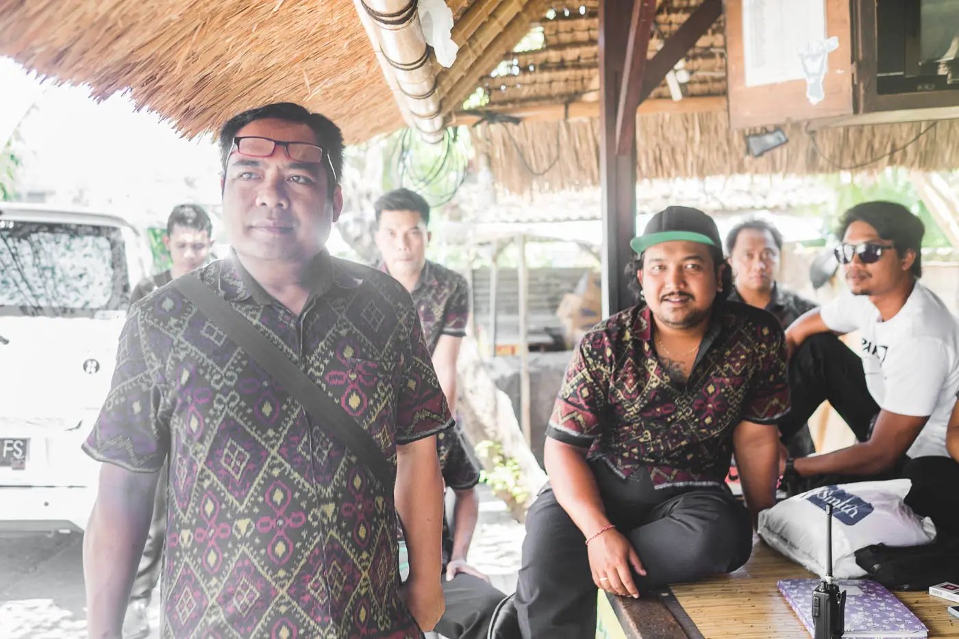 Tourists Threatened By Bali Taxi Driver With Knife In Row Over Fare - Amazing Gradient Picture - Full HD