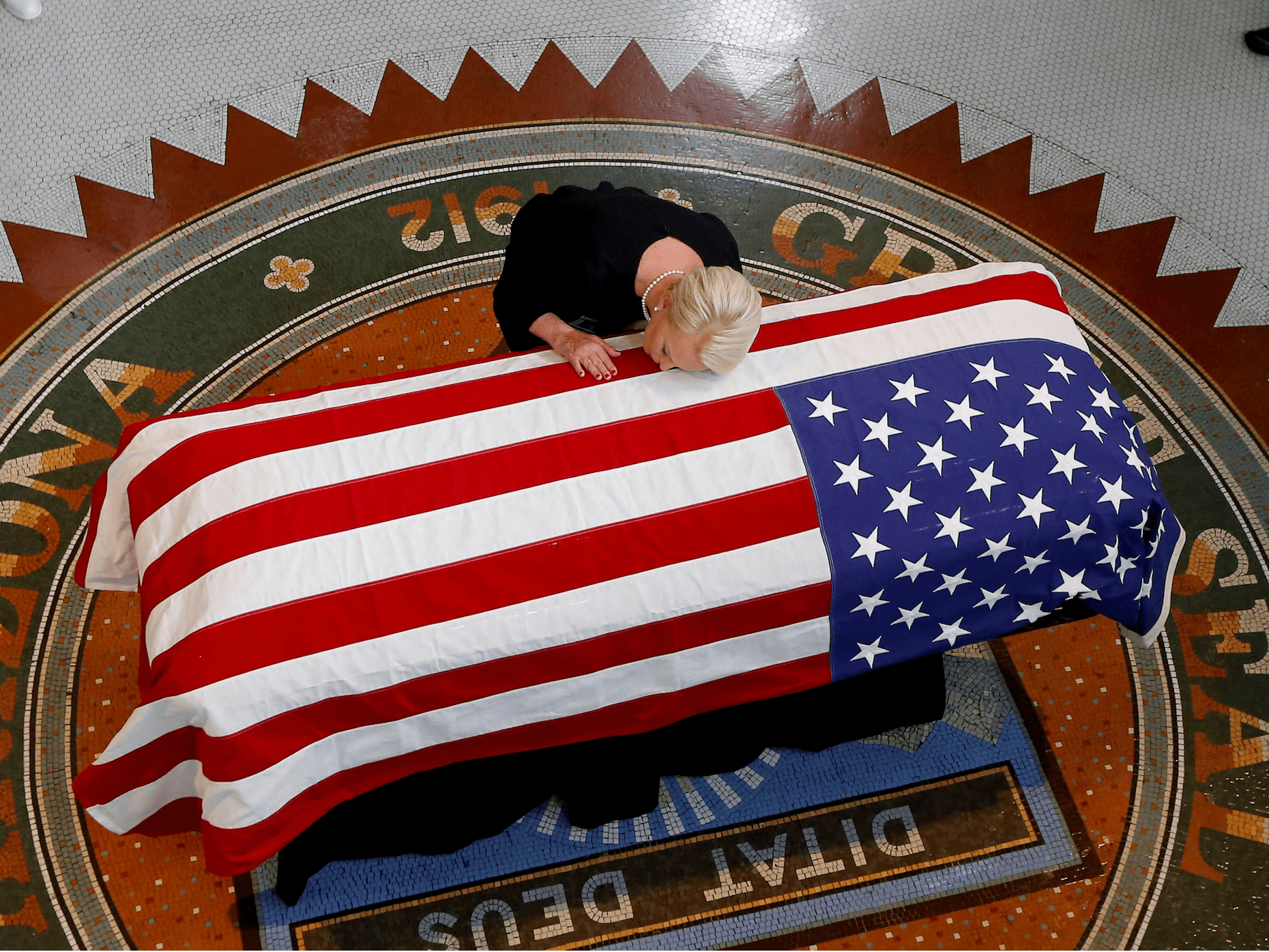 Smith dinner on friday night. Cindy Mccain Lays Her Head On Her Husband S Casket At Arizona Memorial