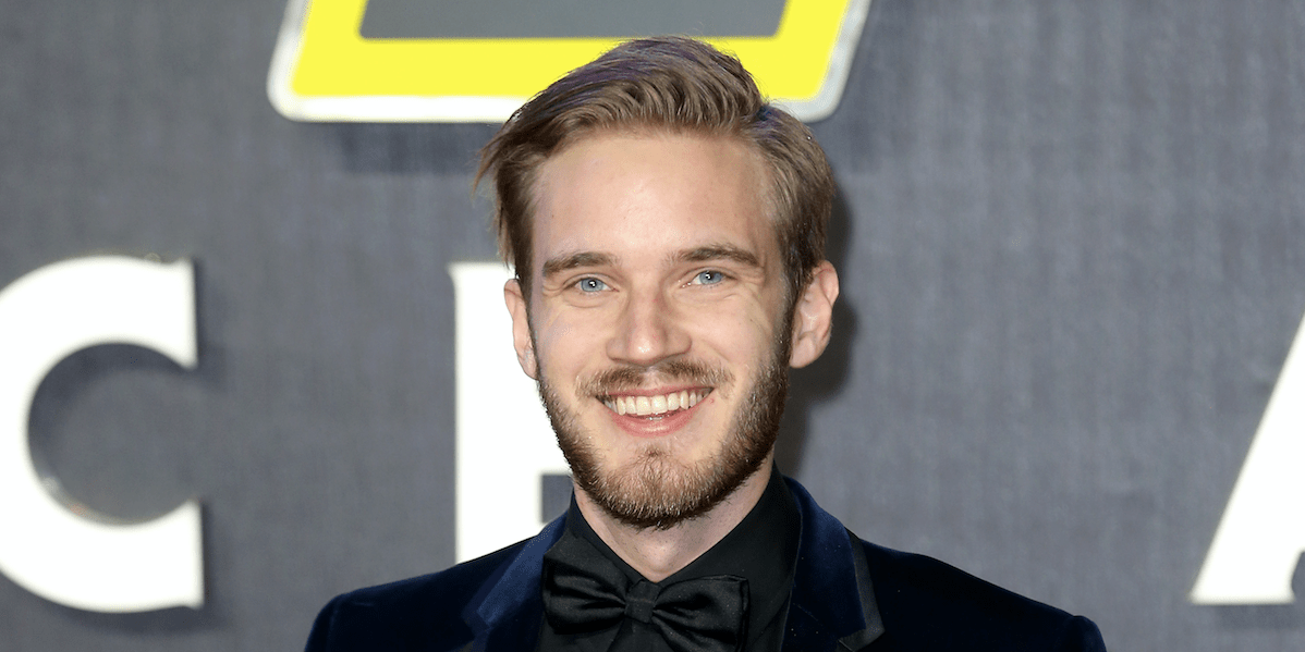 He reached 60,000 subscribers by december 2011. Pewdiepie Vs T Series Pewdiepie Sees 700 Subscriber Growth