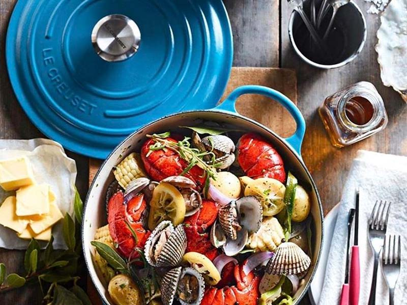 Le creuset 10 piece signature enameled cast iron cookware set · set includes: Le Creuset Review 2021 We Tested Its Classic Dutch Oven And 6 Other Pieces