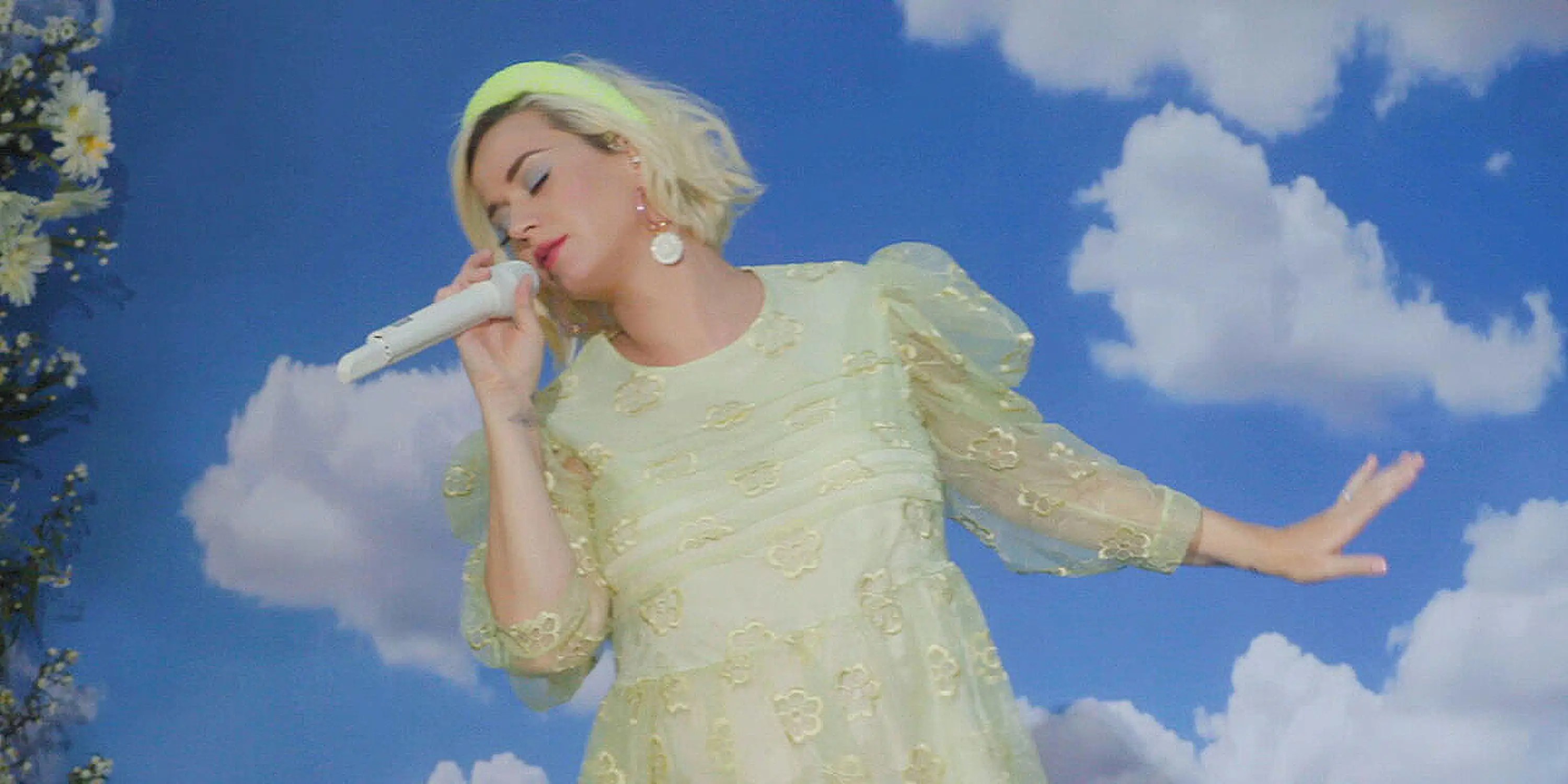 Album Katy Perry 2020 - A 19 Year Old Went Viral For Redesigning Katy Perry S Smile