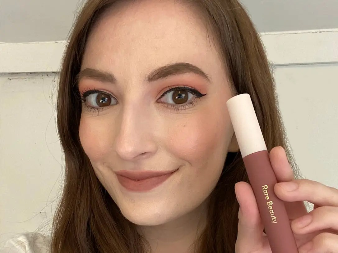 Looking for a lip gloss that stays put for hours? I Tried Everything In Selena Gomez S Makeup Line
