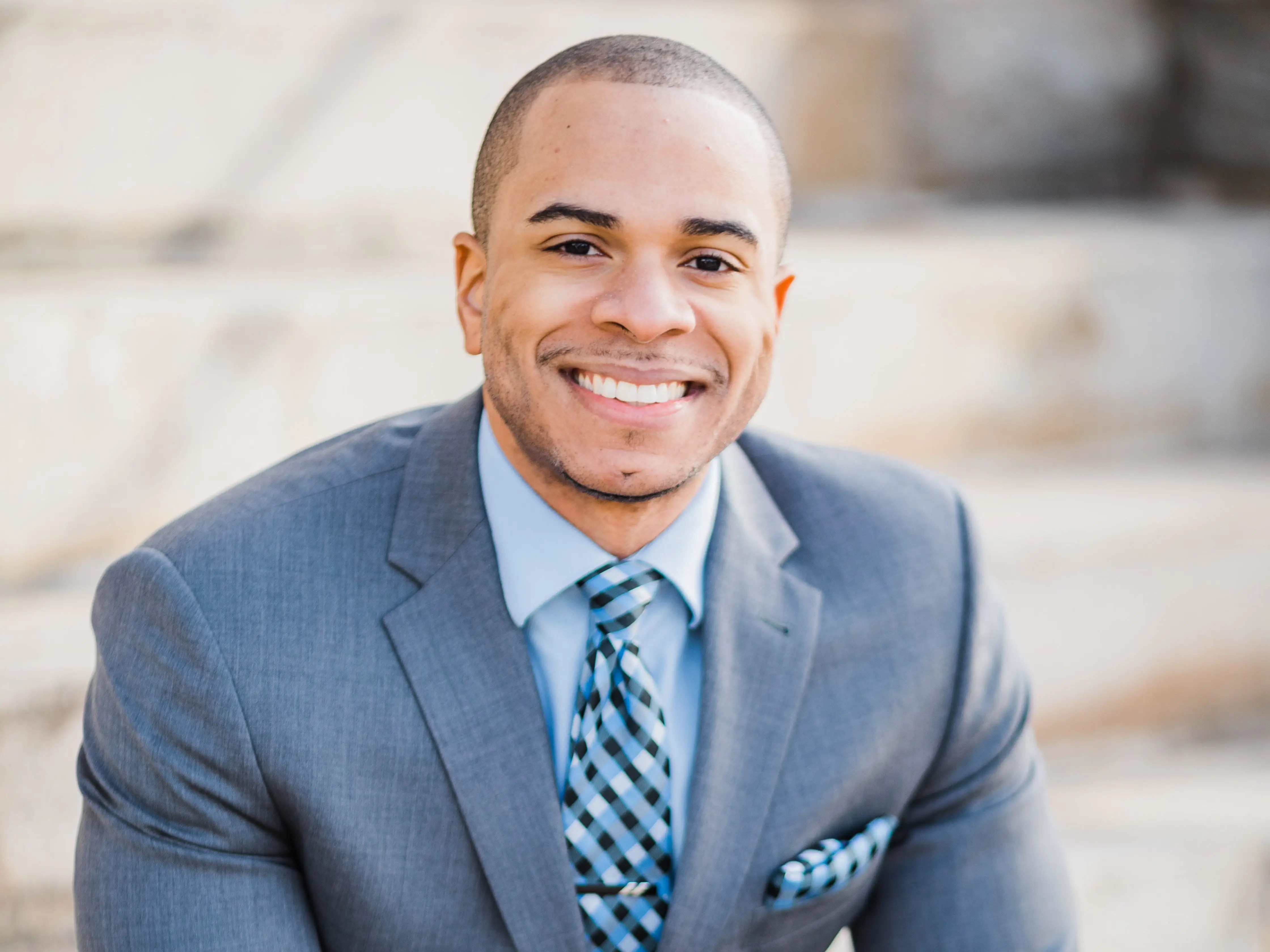 Jovan Johnson Business Insider - Download Perfect Abstract Image | Mobile