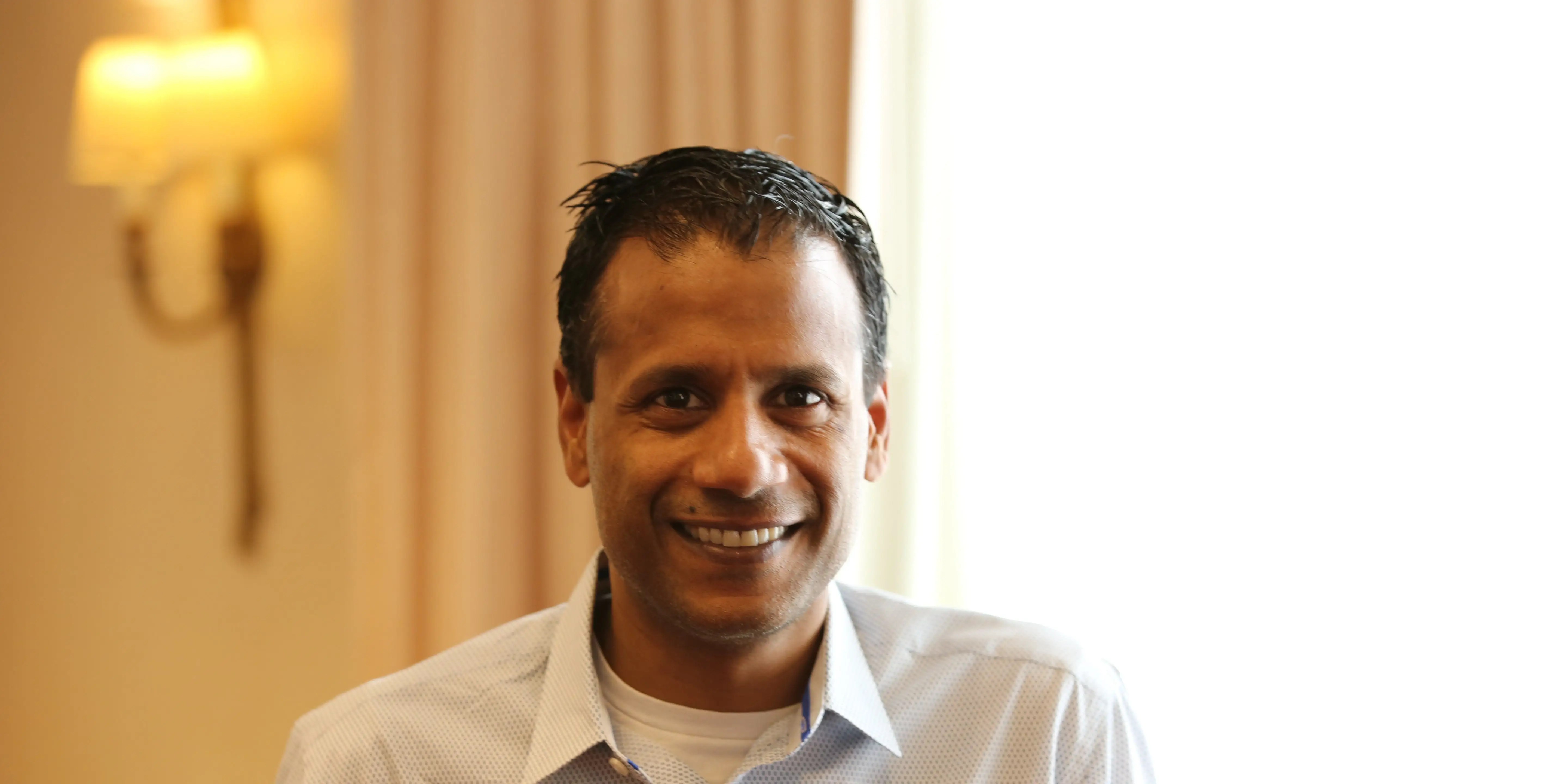 Benjamin Pimentel Medium - Beautiful Sunset Background - Full HD