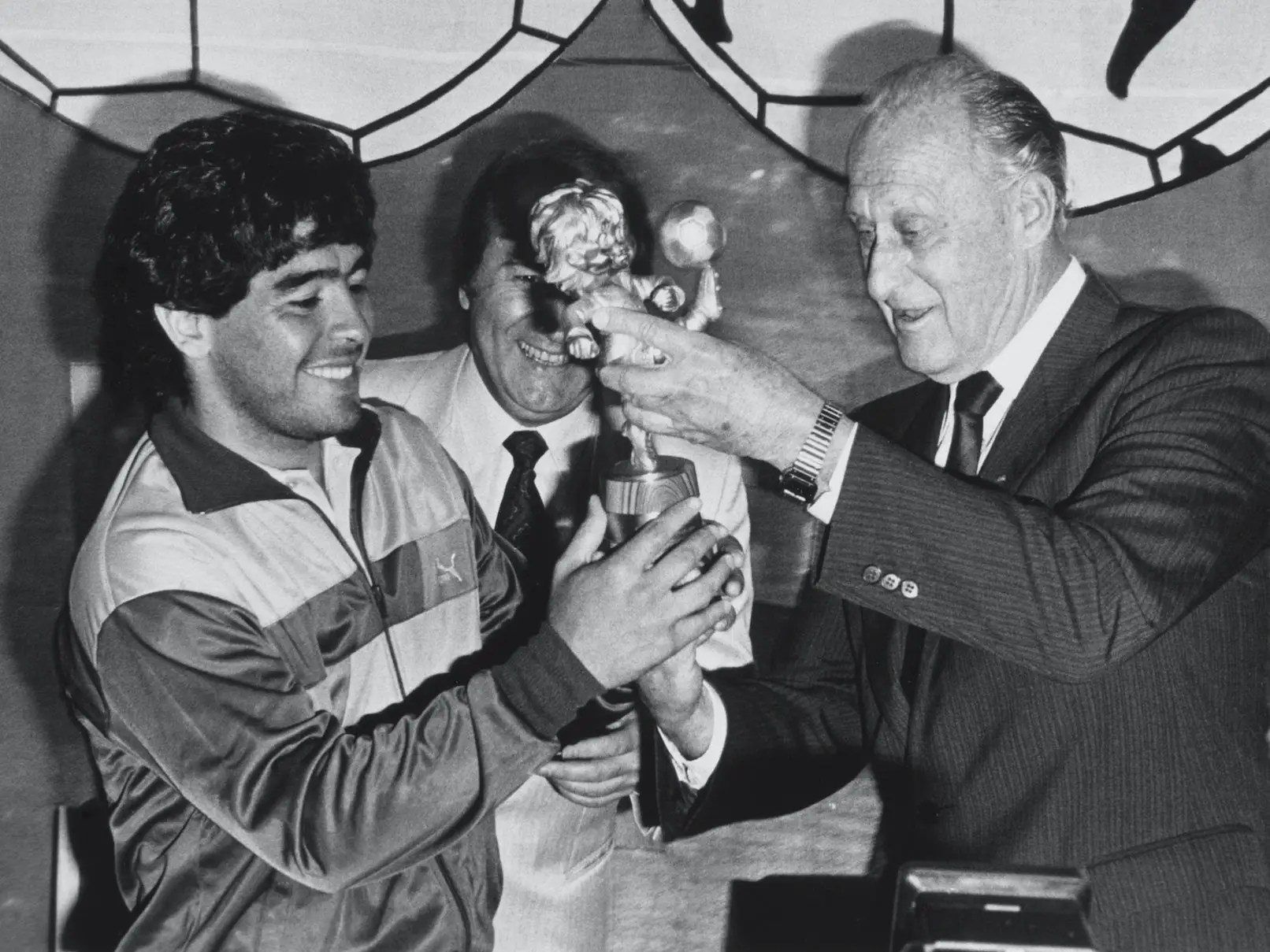 A Year Without Diego Armando Maradona - Retina City Photos for Desktop