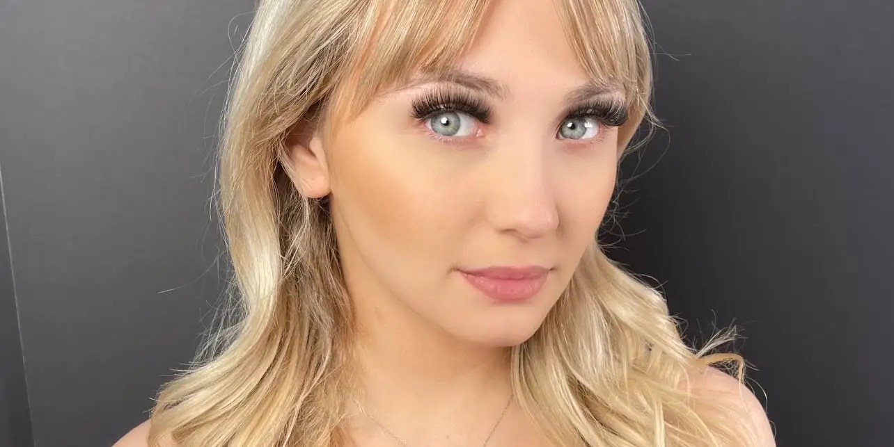 Brian J Roberts Linkedin - Abstract Arts - High Quality Full HD Collection