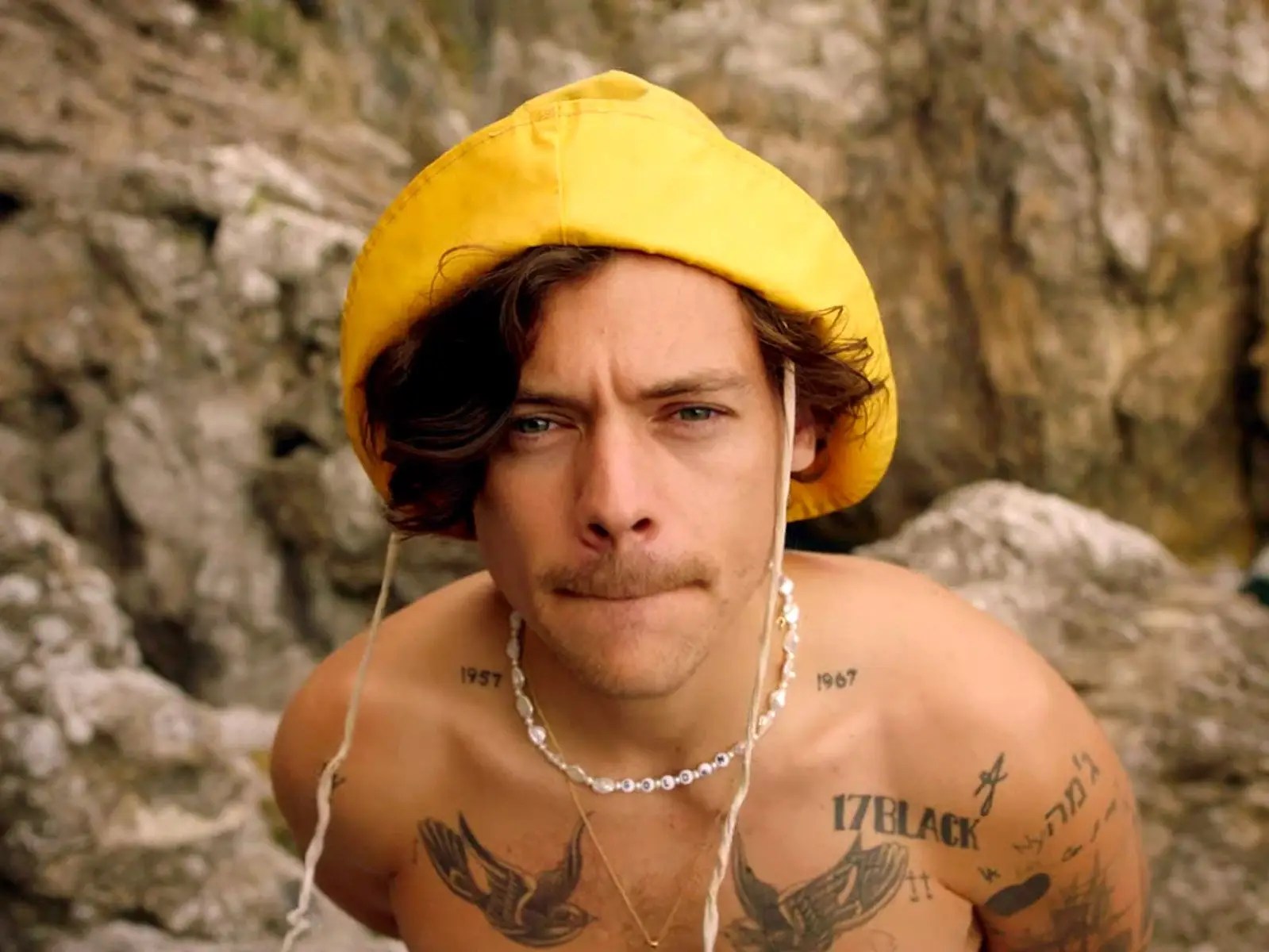 23 Things You Probably Didn't Know About Harry Styles 900_x_1200_jpg