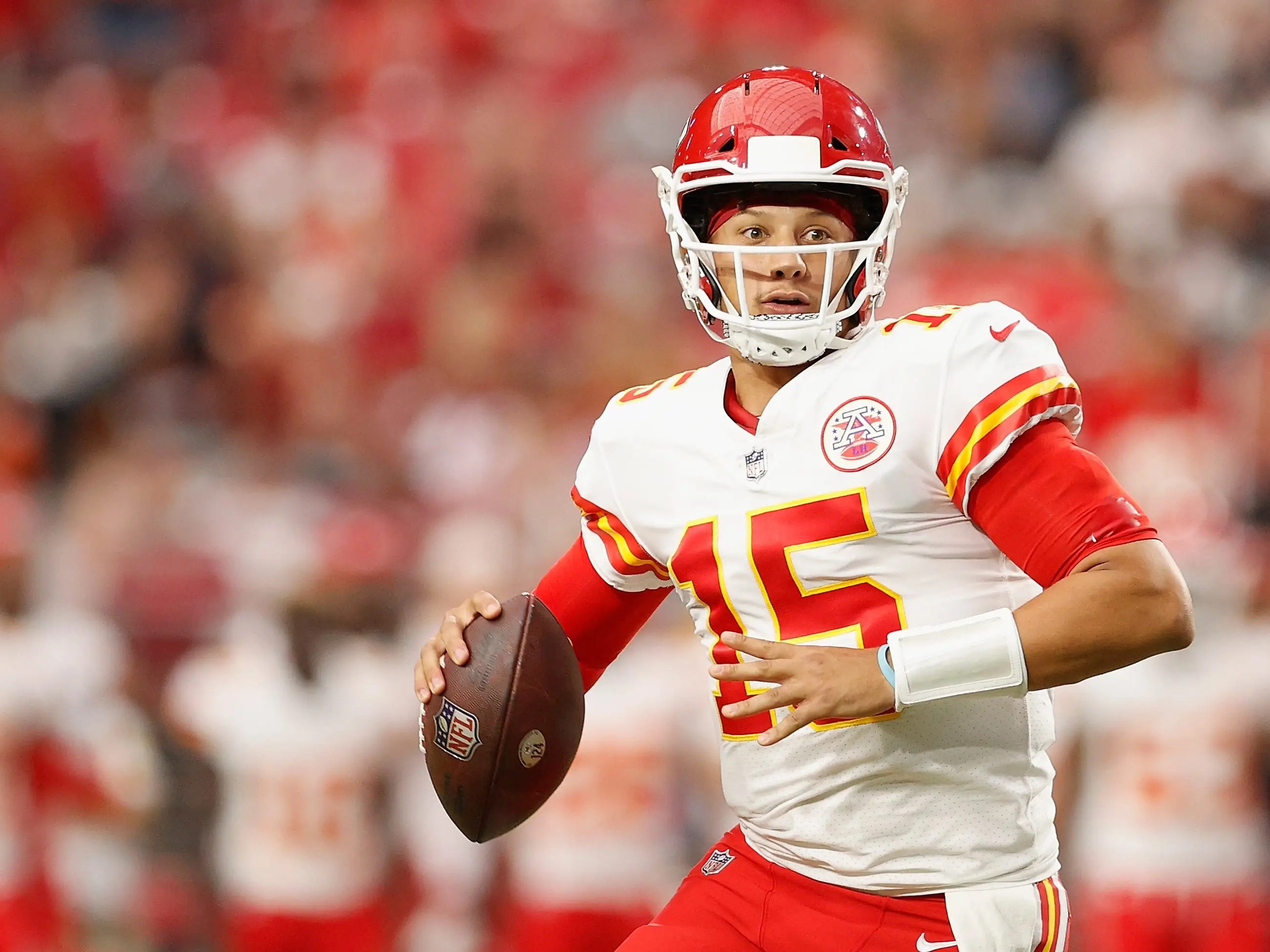 Don't trust any 1 fantasy football expert? Fantasy Football Draft Rankings Top 50 Players According To Experts